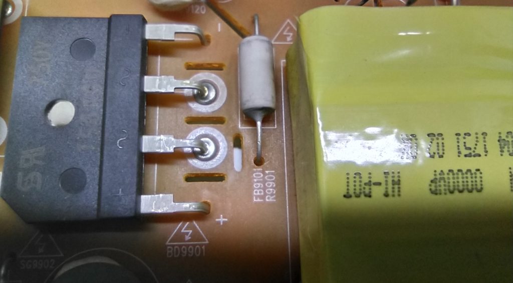 Неисправен резистор R9901