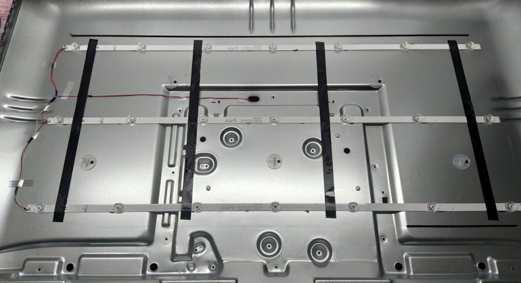 Замена подсветки Hisense H43B7100