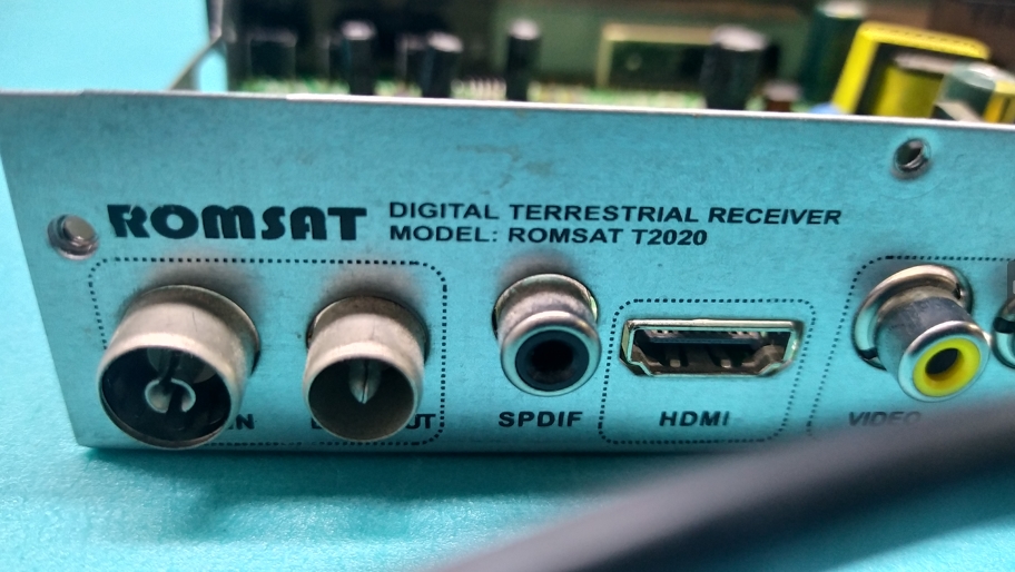Romsat T2020 не включается