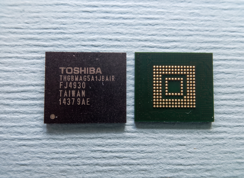 eMMC Toshiba THGBMAG5A1JBAIR