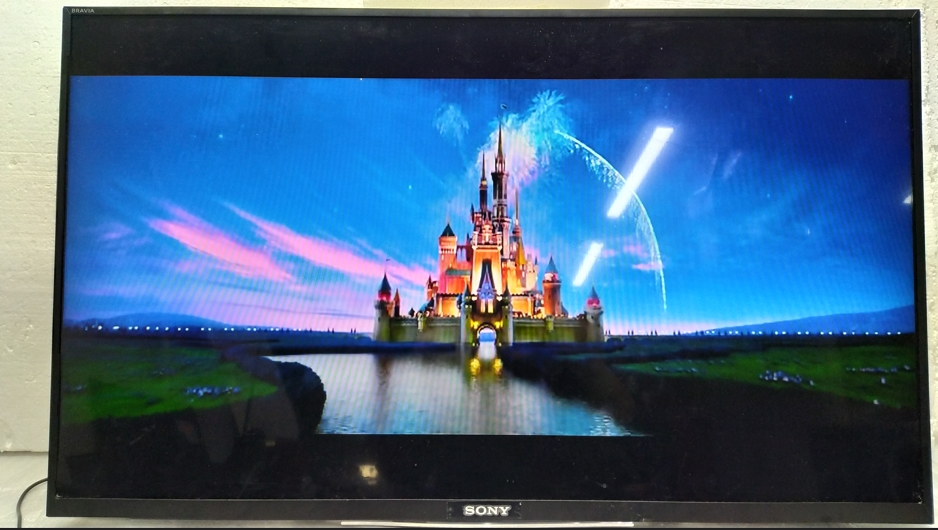 Отремонтированный телевизор Sony KDL-32WD756