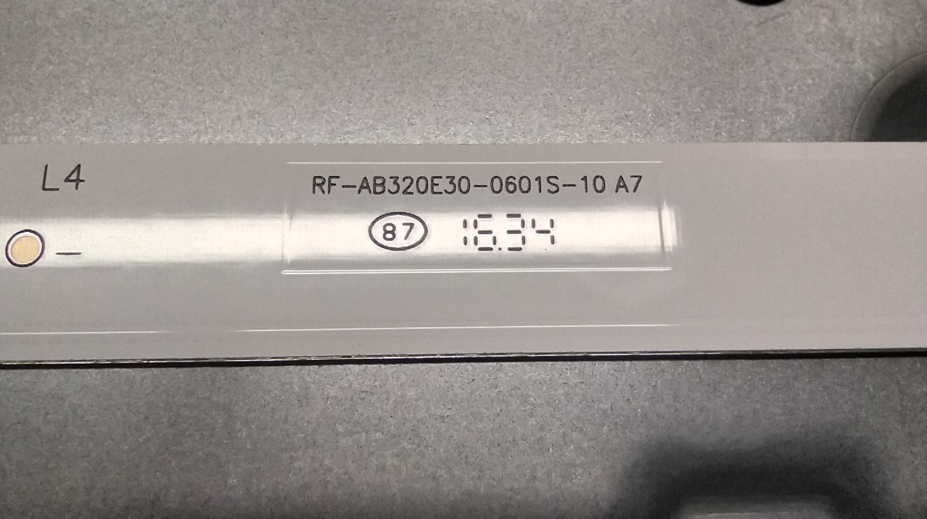 Планка подсветки RF-AB320E30-0601S-10 A7 Bravis LED-32E2000+T2